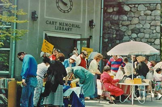 Friends Discovery Day Book Sale