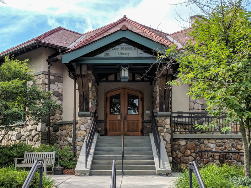 Front entrance of Cary Library